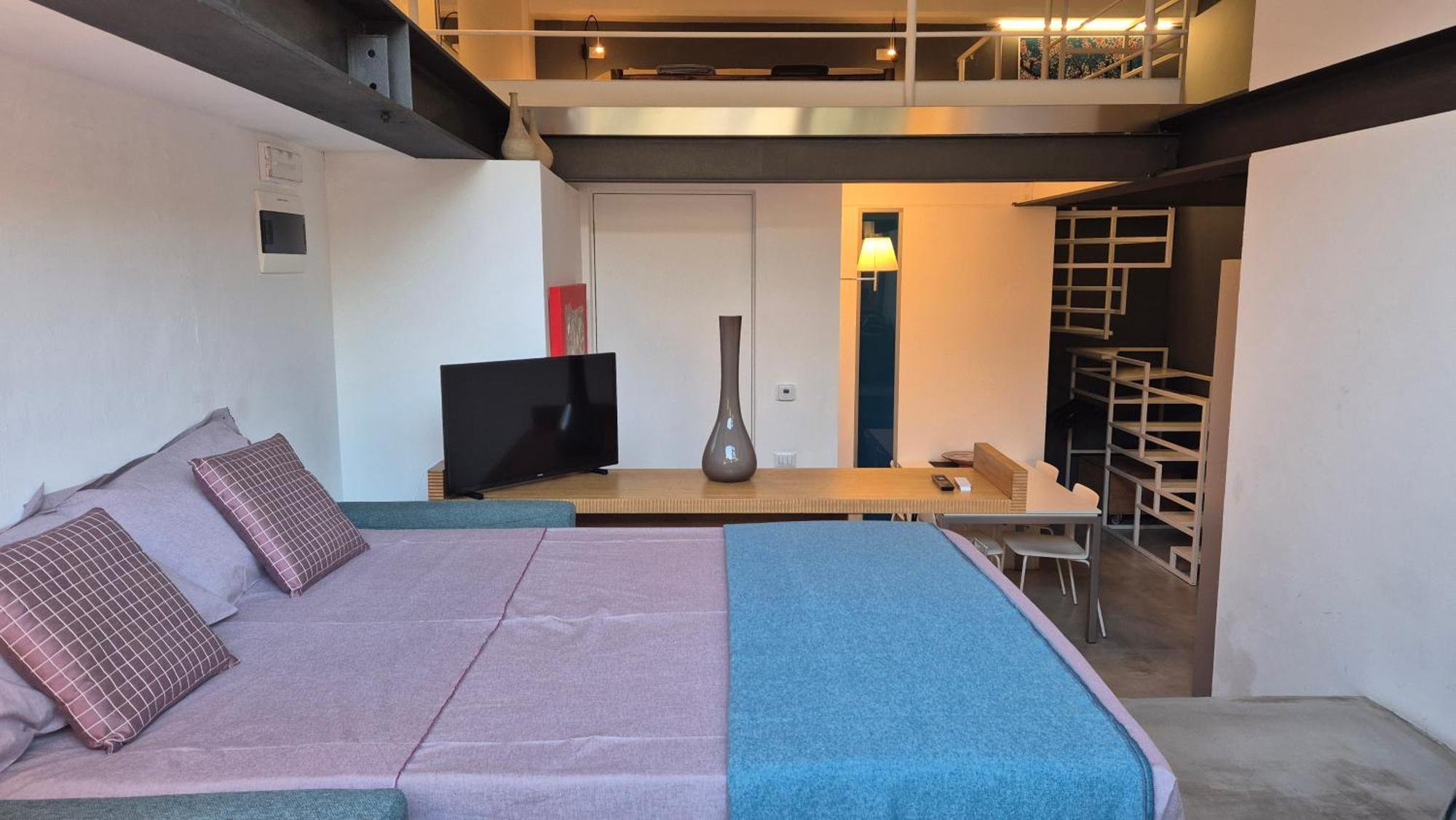 Loft 19 *